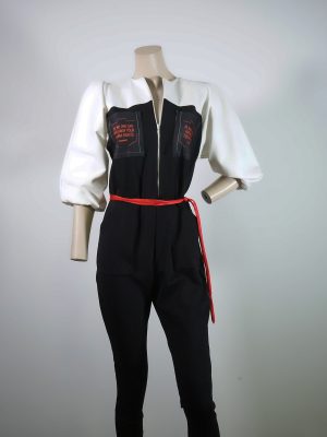 Mono detalles rojo 3